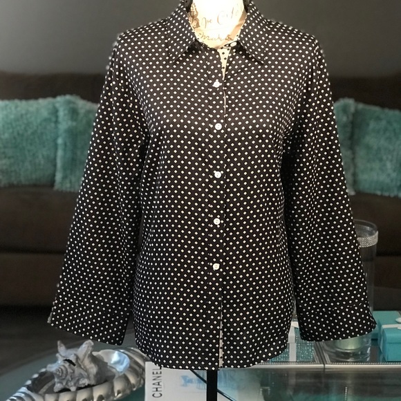 Foxcroft Tops - FOXCROFT FITTED BLUE AND WHITE BUTTON DOWN SZ 18